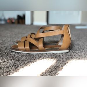 female sandals 👡